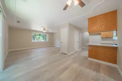 Living - 5867 Bell Rd, Redding, CA 96001 photo 4 of 4