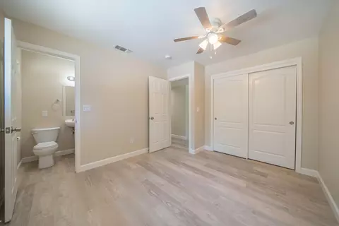 Bedroom - 5867 Bell Rd, Redding, CA 96001 photo 6 of 6