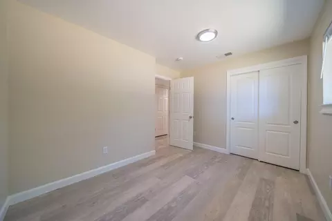 Bedroom - 5867 Bell Rd, Redding, CA 96001 photo 4 of 6