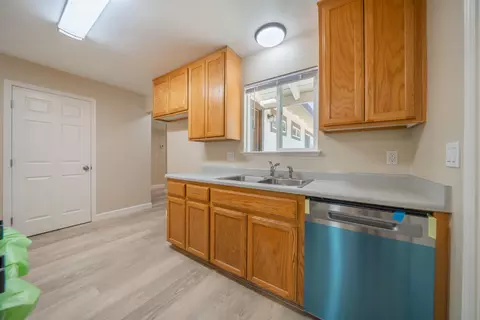 Kitchen - 5867 Bell Rd, Redding, CA 96001 photo 3 of 3