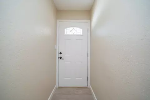 Entry Way - 5867 Bell Rd, Redding, CA 96001 photo 2 of 4