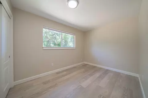 Bedroom - 5867 Bell Rd, Redding, CA 96001 photo 3 of 6