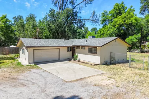 5867 Bell Rd, Redding, CA 96001