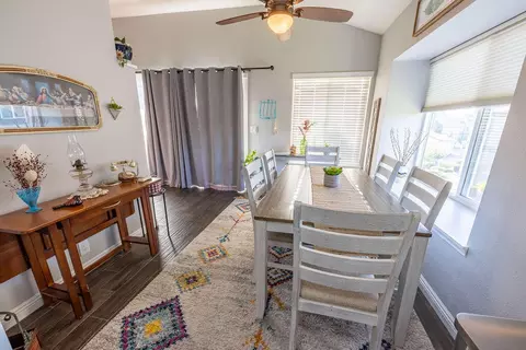Dining - 410 Ridgecrest Trl #226, Redding, CA 96003 photo 1 of 5
