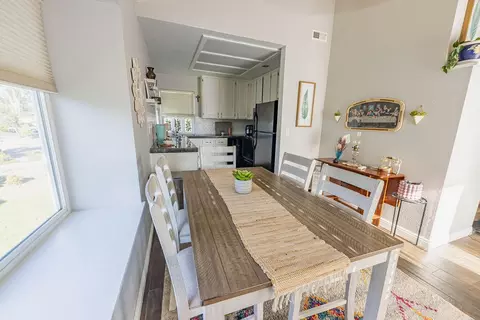 Dining - 410 Ridgecrest Trl #226, Redding, CA 96003 photo 2 of 5