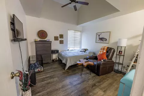Bedroom - 410 Ridgecrest Trl #226, Redding, CA 96003 photo 2 of 4