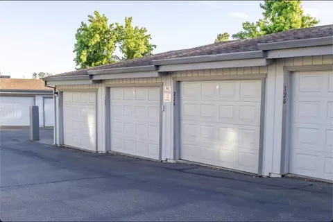 Exterior - 410 Ridgecrest Trl #226, Redding, CA 96003 photo 8 of 8