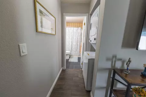 Entry Way - 410 Ridgecrest Trl #226, Redding, CA 96003 photo 6 of 7