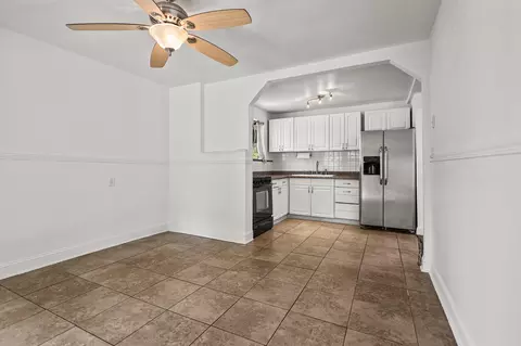 20650 Matamoros St, Redding, CA 96002 photo 2