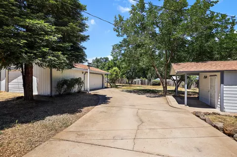 20650 Matamoros St, Redding, CA 96002 photo 7