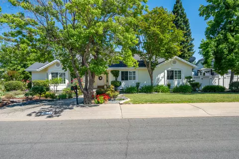 Exterior - 3811 Andes Dr, Redding, CA 96001 photo 2 of 22