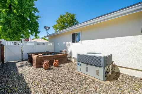 Exterior - 3811 Andes Dr, Redding, CA 96001 photo 21 of 22