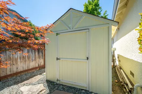 Exterior - 3811 Andes Dr, Redding, CA 96001 photo 20 of 22