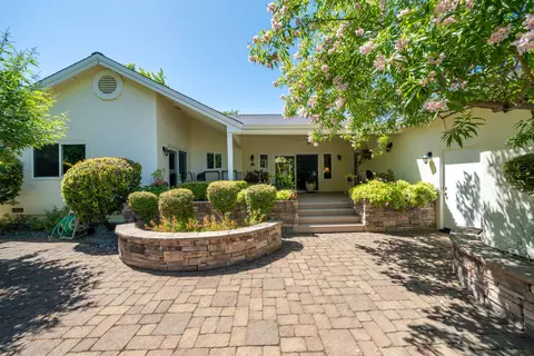 Exterior - 3811 Andes Dr, Redding, CA 96001 photo 12 of 22