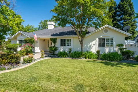 Exterior - 3811 Andes Dr, Redding, CA 96001 photo 4 of 22