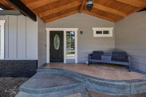 4223 Alta Mesa Dr, Redding, CA 96002 photo 4