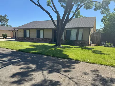 Exterior - 1407 Fayette Ln, Redding, CA 96003 photo 2 of 14