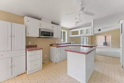 22400 Elk Trl, Redding, CA 96003 photo 12
