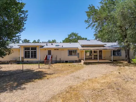 22400 Elk Trl, Redding, CA 96003 photo 4