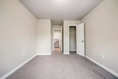 Bedroom - 628 Hartnell Ave, Redding, CA 96002 photo 2 of 3