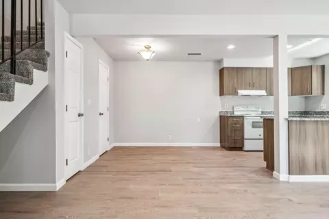 Living - 628 Hartnell Ave, Redding, CA 96002 photo 6 of 6