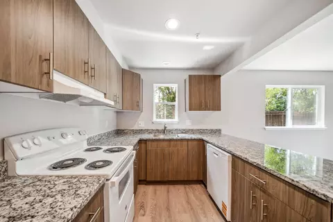 Kitchen - 628 Hartnell Ave, Redding, CA 96002 photo 2 of 3