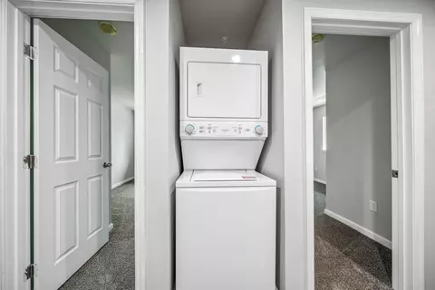 Entry Way - 628 Hartnell Ave, Redding, CA 96002 photo 1 of 1
