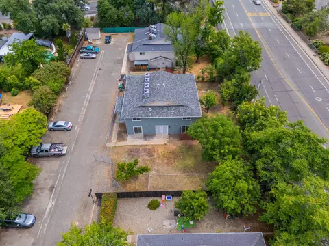 View/Area - 628 Hartnell Ave, Redding, CA 96002 photo 3 of 5