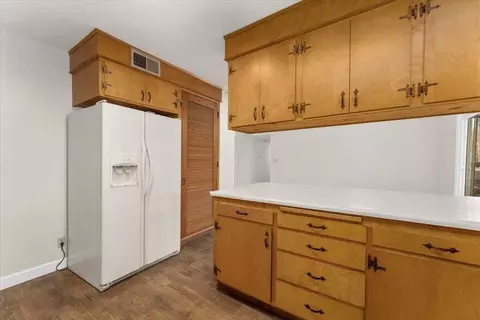 Kitchen - 4200 Travona St, Redding, CA 96001 photo 3 of 3
