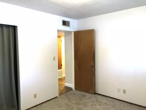 Bedroom - 4200 Travona St, Redding, CA 96001 photo 4 of 6