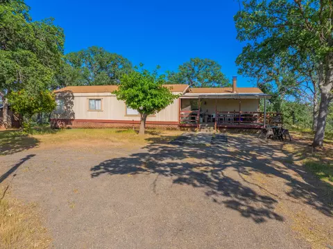 14610 Hanks Dr, Red Bluff, CA 96080 photo 2