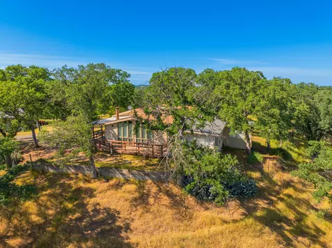 14610 Hanks Dr, Red Bluff, CA 96080