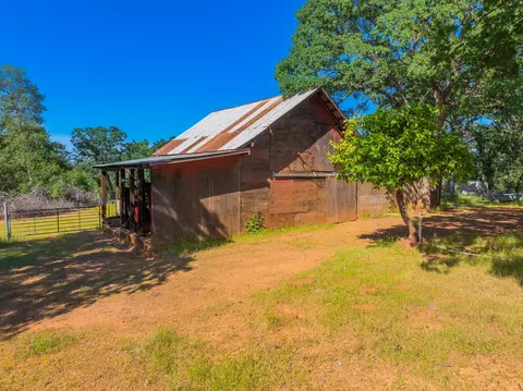 14610 Hanks Dr, Red Bluff, CA 96080 photo 6
