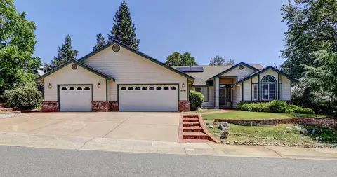 3097 Butterfly Ln, Shasta Lake, CA 96019