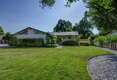 Exterior - 3090 Inez St, Redding, CA 96002 photo 3 of 15