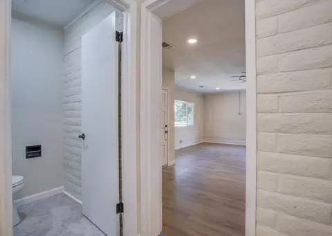 Entry Way - 3090 Inez St, Redding, CA 96002 photo 2 of 2