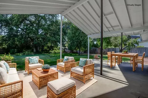 Exterior - 3090 Inez St, Redding, CA 96002 photo 5 of 15