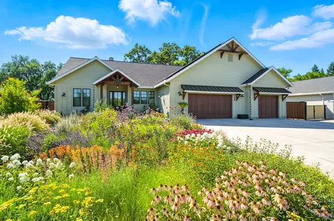 180 Agua Verdi Dr, Red Bluff, CA 96080