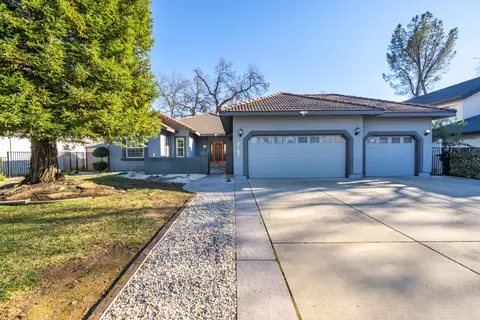 3757 Eagle Pkwy, Redding, CA 96001 photo 2