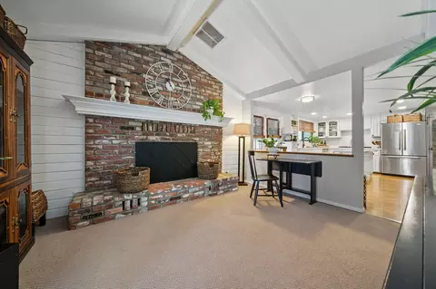 Entry Way - 6966 Granada Dr, Redding, CA 96002 photo 1 of 2