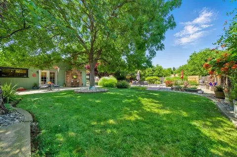 Exterior - 6966 Granada Dr, Redding, CA 96002 photo 26 of 35