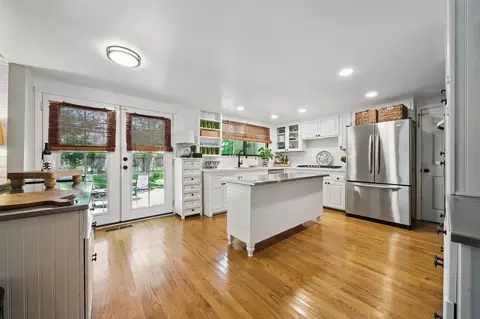 Kitchen - 6966 Granada Dr, Redding, CA 96002 photo 1 of 7