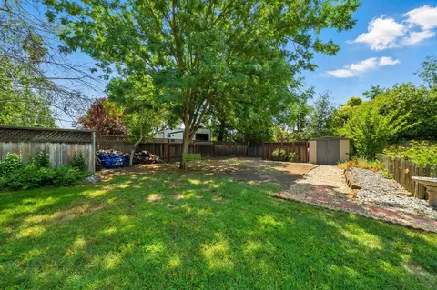 Exterior - 6966 Granada Dr, Redding, CA 96002 photo 32 of 35