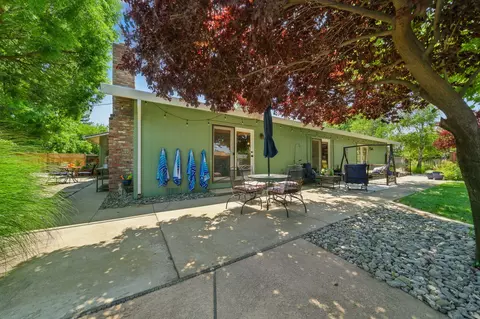 Exterior - 6966 Granada Dr, Redding, CA 96002 photo 23 of 35