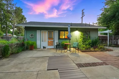 Exterior - 6966 Granada Dr, Redding, CA 96002 photo 12 of 35