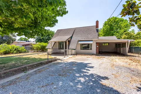 561 Hartnell Ave, Redding, CA 96002