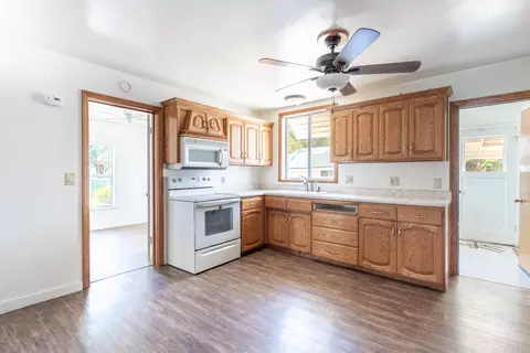 Kitchen - 561 Hartnell Ave, Redding, CA 96002 photo 2 of 2