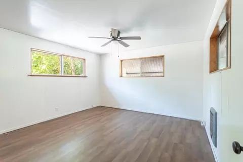 Bedroom - 561 Hartnell Ave, Redding, CA 96002 photo 1 of 2