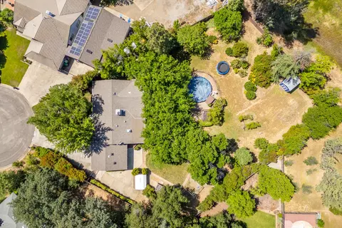 View/Area - 3484 Bello Ct, Redding, CA 96002 photo 1 of 2