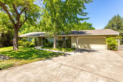 3484 Bello Ct, Redding, CA 96002